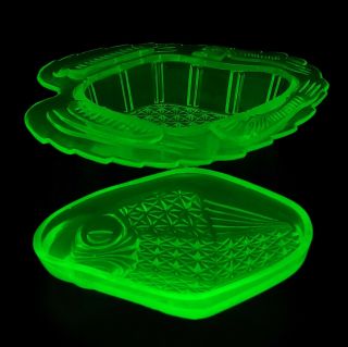 LG Wright Vaseline Glass Frog Covered Dish - Canary Yellow Uranium Bryce Bros 4