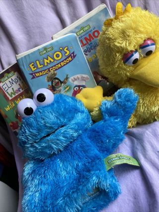 5pc Sesame Street 2004 Cookie Monster & Big Bird Puppets,  Elmo Vhs Movies 3 Pc