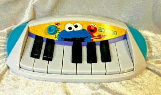 2010 Hasbro Sesame Street ELMO LET ' S ROCK Piano Keyboard Musical Toy s 2