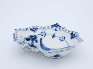 Shellformed Bowl 1074 - Blue Fluted - Royal Copenhagen Full Lace - 1st Quality