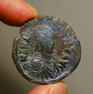 B29 - 09 Byzantine Anastasius I,  491 - 518ad.  Æ Follis Constantinople