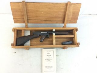 Miniart 1/4 Scale Thompson Submachine Gun