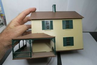 Plasticville O Scale Two Story Home With Porch Cream With Green Trim Lighted