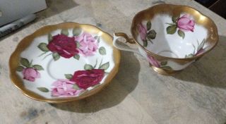 Royal Albert Old English Rose Treasure Series Teacup & Saucer Red/pink Rose Gold