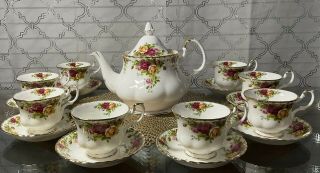 Royal Albert Old Country Roses Large Tea Pot Set 8 Teacups 8 Saucers