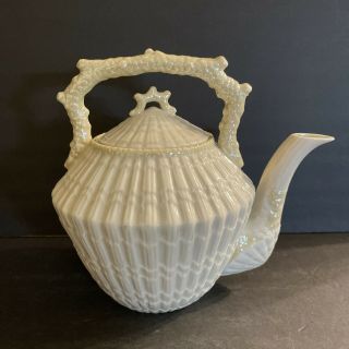 Vintage Beleek Ireland Seashell Teapot / Se