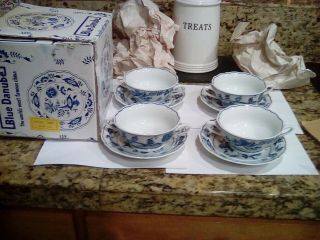 Blue Danube 8 Piece Soup Bowl And Saucers With Box