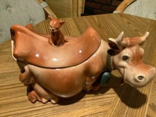 Brush Mccoy Cow With Cat Cookie Jar W10