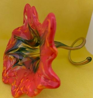 Vintage Sooner Hand Blown Art Glass Vase Fluted & Scalloped W Swirl Stem Base