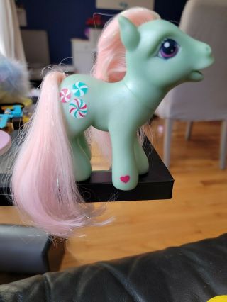 2002 My Little Pony Minty Figure Toy Green Peppermint Candies