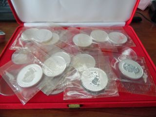 2004 Silver Maple Leaf Coins Zodiac Privy Marks 1 Oz.  9999 Silver 12 Coin Set