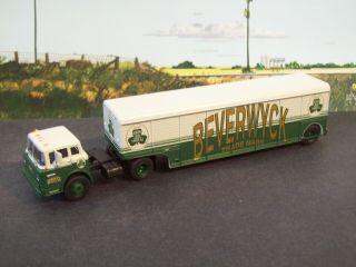 Ho 1:87 Scale Beverwyck Irish Brand Cream Ale Tractor W/ Trailer -