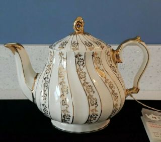 Vintage James Sadler Made In England Teapot Collectors 4 Cup Floral Gold Motif