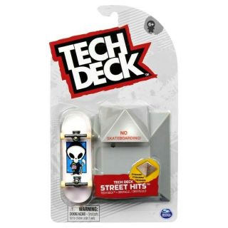 Tech Deck Street Hits Pyramid Obstacle,  Blind Fingerboard Skateboard