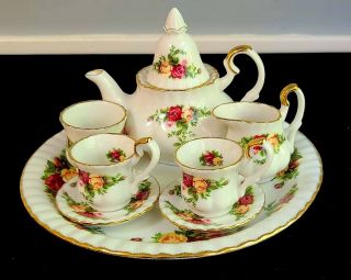Royal Albert Old Country Roses Miniature Tea Set Le Petite In The Fitted Hat Box