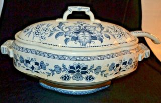 Antique Wedgwood England Blue White Covered Soup Tureen W/ Ladle Gorgeous
