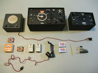 1 6 Custom/did German Ww2 Communications Equipment Set