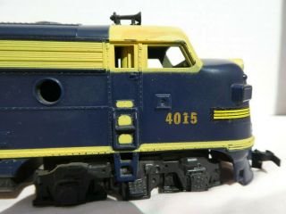 Tyco Mantua 4015 Santa Fe Diesel Locomotive Blue & Yellow Vintage Ho