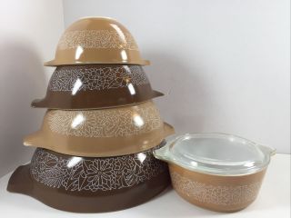Vintage Pyrex Woodland Brown Glass Mixing Bowl Set Of 4 Plus 472 B With Lid