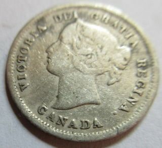 1892 Canada Silver Five Cents Coin.  Queen Victoria 5 Cents (RJ18) 2