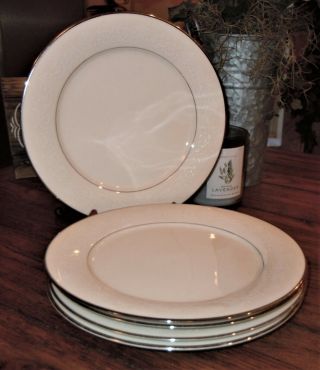5 Piece Noritake Marseille 7550 Ivory China Dinner Plates 10.  5 " Chip In One