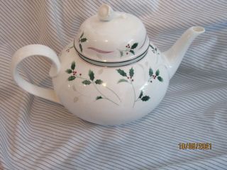 Christopher Stuart Teapot Holiday Splendor Y1025 4 Cup Bone China