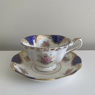 Royal Albert Empress Series Isabella Tea Cup Saucer Set 1983 England Blue Gold