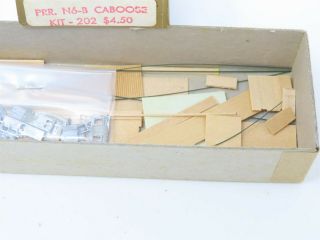 N Scale Quality Craft Models 202 PRR Pennsylvania Caboose Kit - INCOMPLETE 3