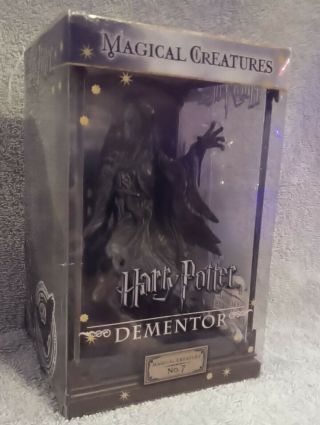 Nib Harry Potter Magical Creatures 007 - Dementor Statue Figure