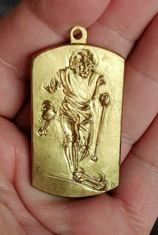 Ski Skiing - An Old Skier From The Early 20th Century - Gold Pl.  Medal 57x30 Mm