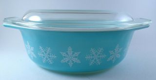 Vintage Pyrex Turquoise Snowflake 1.  5 Quart Casserole Dish With Lid 043