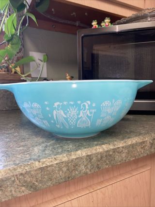 Vtg.  Pyrex 4 Quart Turquoise Blue Amish Butterprint 444 Cinderella Mixing Bowl