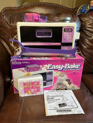 Vintage Easy Bake Oven And Snack Center W Box & Accessories Kenner 1997
