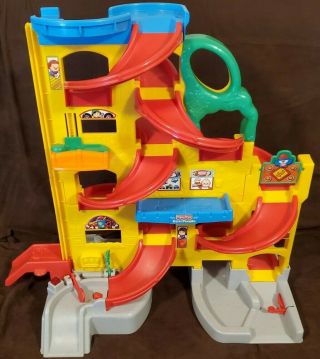 Fisher Price Little People Wheelies Stand And Play Ramp