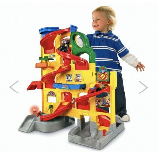 Fisher Price Little People Wheelies Stand And Play Rampway Race Track Cars Toy