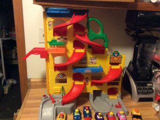Fisher Price Little People Wheelies Stand And Play Rampway