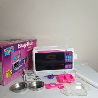 Vintage Easy Bake Oven And Snack Center With Accessories Kenner
