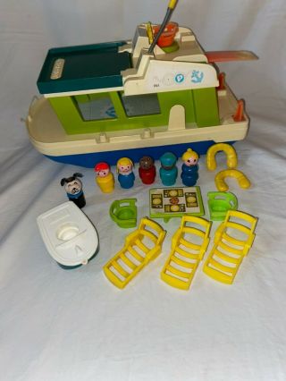 Vintage 1970s - 80s Fisher Price Little People Play Family Happy Houseboat 985