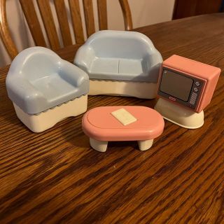 Little Tikes Vintage Dollhouse Size Living Room Set Sofa Chair Coffee Table Tv