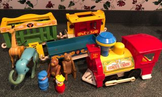 Vintage Little People Fisher Price Circus Train - 991 - 4 Cars