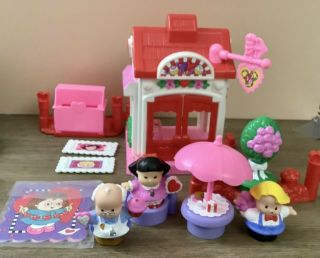 2011 Sweet Valentine Fisher Price Little People Retired Playset Missing 1 Chair