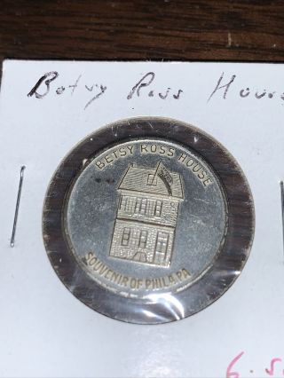 Vintage Betsy Ross House Birthplace Of Old Glory Lords Prayer Coin