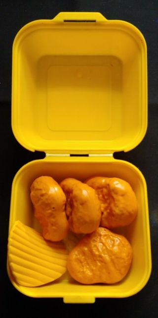 Fisher Price Mcdonalds Chicken Mc Nuggets Yellow Carton Pretend Play Food
