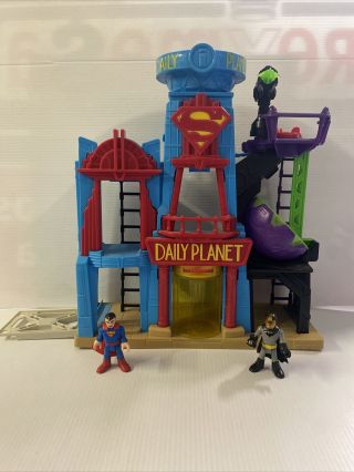 2015 Mattel Fisher Price Imaginext Superman Daily Planet Dc Hero Playset