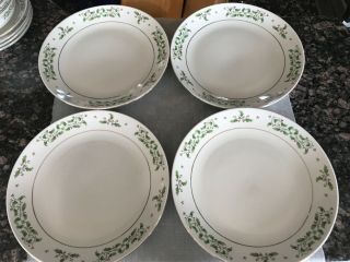 Gibson Everyday Christmas Charm Dinner Plates 10” Holly Berries Holiday Set Of 4