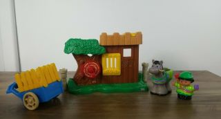Fisher Price Little People Watchful Woodsman Playset Robin Hood Horse Fort 2003