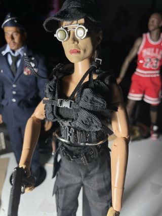 Sideshow Exclusive Terminator 2: Judgment Day Sarah Connor Collectible
