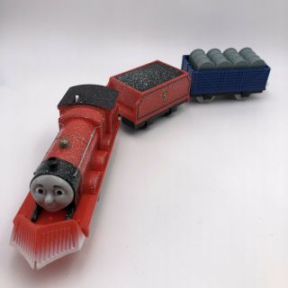 A446 Thomas & Friends Trackmaster Motorized Snow Clearing Snowplow James Train
