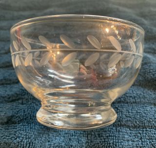 Set Of 6 Vintage Etched Glass Leaf Pattern Clear Glass Desert Bowls