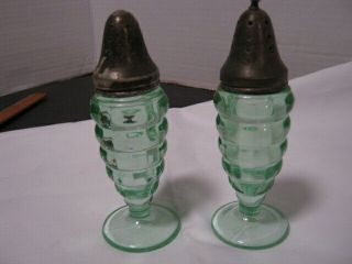Pair Hazel Atlas Green Depression Glass Ribbed Beehive Salt & Pepper Shakers
